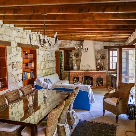 Villa Listed In Laneia *