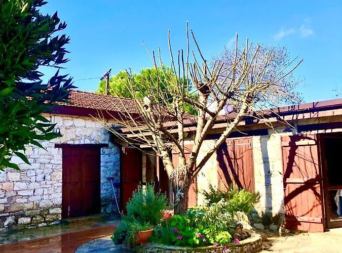 Villa Listed In Laneia